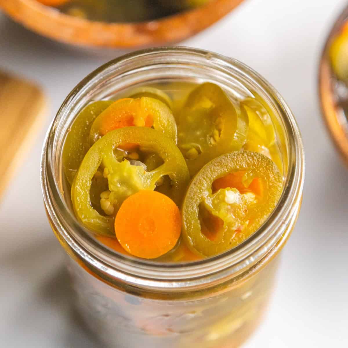 Pickled jalapeños (jalapeños en escabeche)